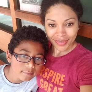 Meet your Posher, Miriam